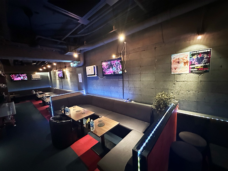 CLUB CUBE